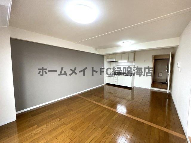 サルテールモリの居間・リビング