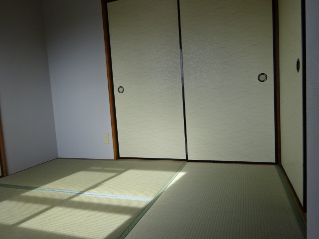 コーポ大津和の和室