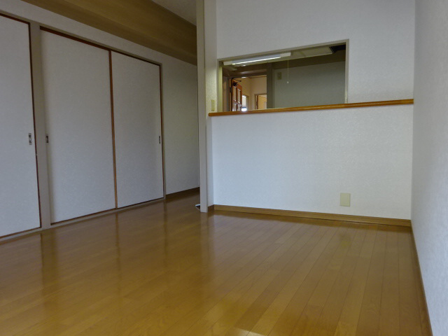 コーポ大津和の居間・リビング