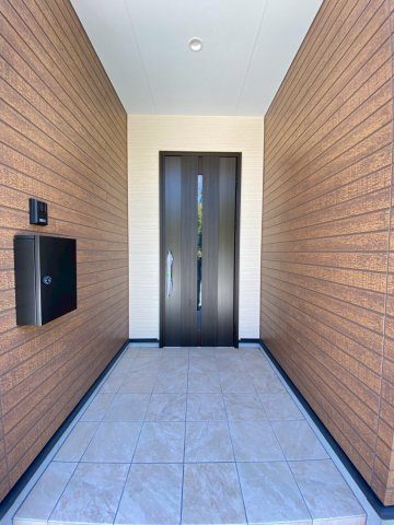 よかタウン／菊池郡大津町室11期／２号棟の玄関