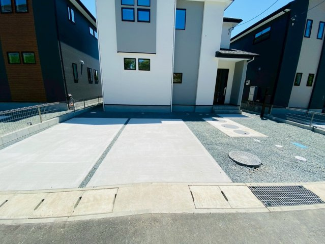 よかタウン／菊池郡大津町室11期／４号棟の駐車場