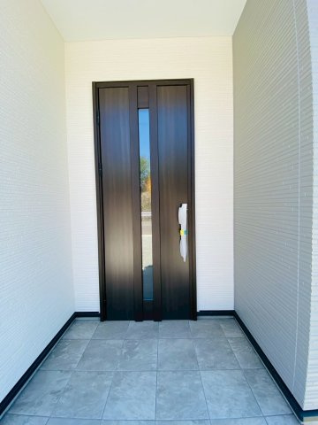 よかタウン／菊池郡大津町室11期／４号棟の玄関