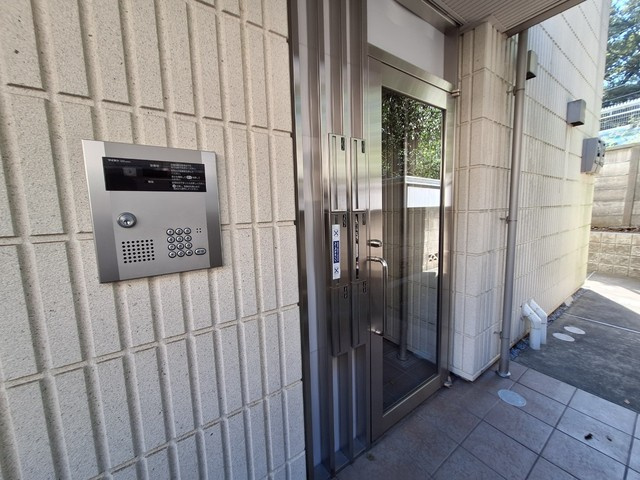 ぺル　センプレ原宿のロビー
