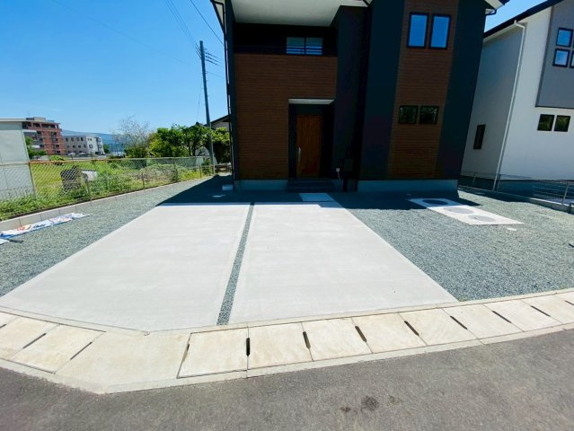 よかタウン／菊池郡大津町室11期／５号棟の駐車場