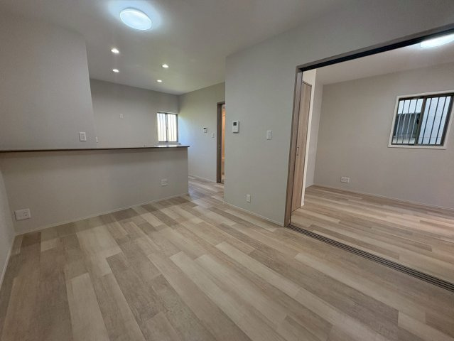 日置荘原寺町　戸建の居間・リビング