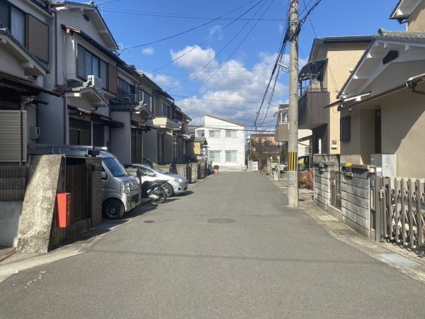 【中古戸建】向日市物集町南条「洛西口駅」3LDKの前面道路含む現地写真