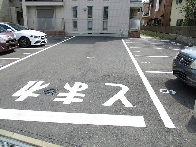 コンフォール常盤平の駐車場|★駐車場★