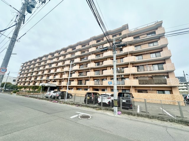 ライオンズマンション宮城野の外観