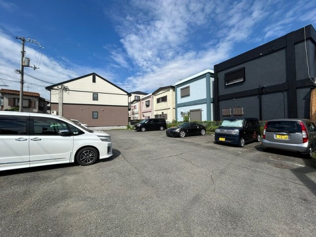 エストステーブルの駐車場