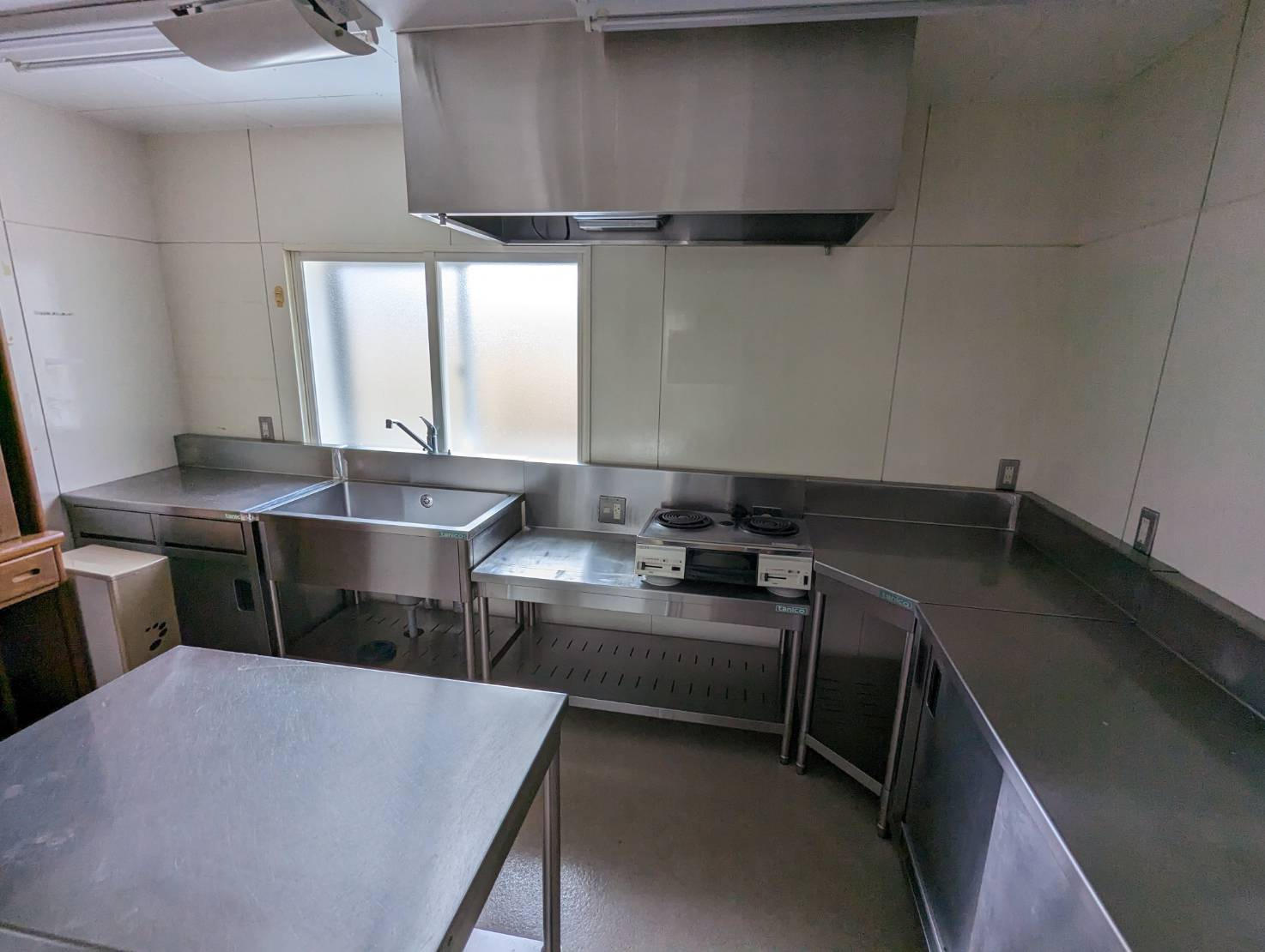 釧路市鶴ケ岱２丁目の賃貸マンションのキッチン