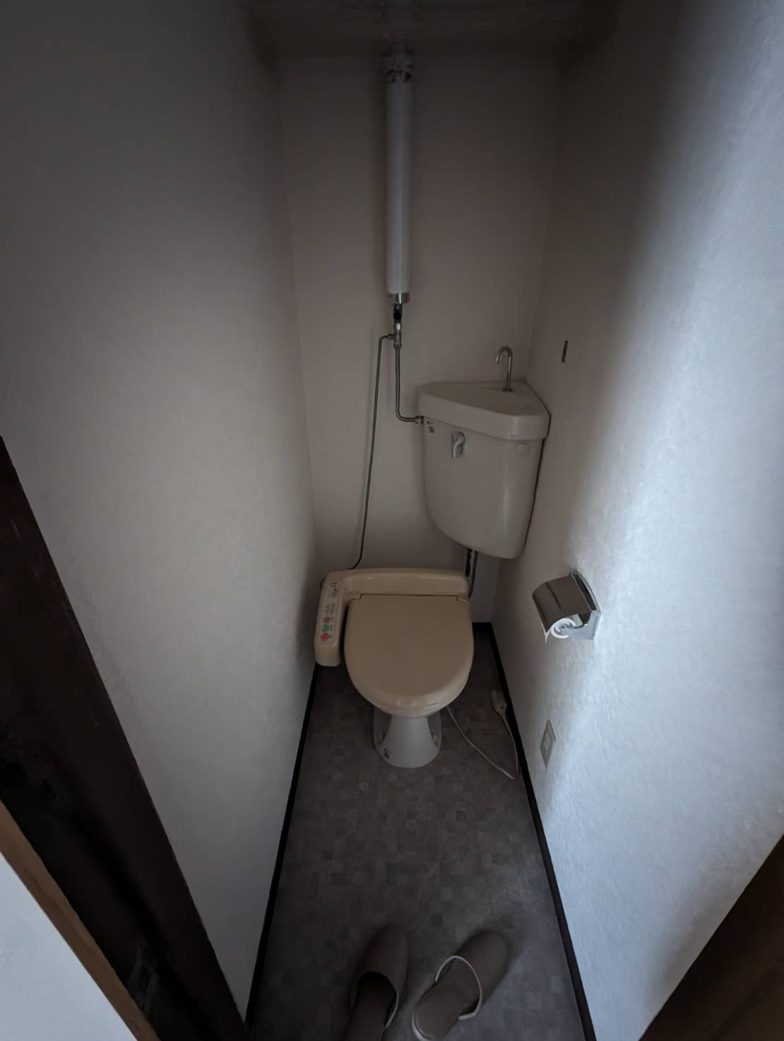 釧路市鶴ケ岱２丁目の賃貸マンションのトイレ