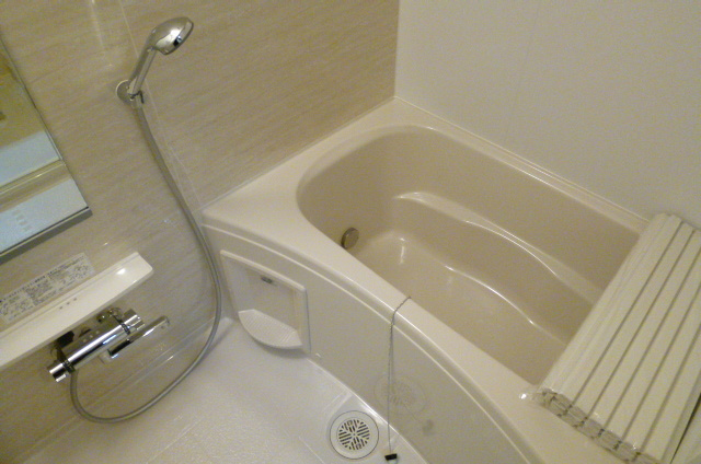 クレールメゾンの浴室