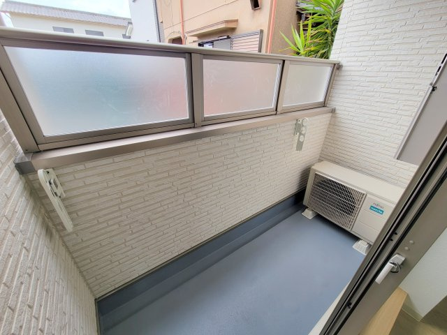 クレアール東岡町のバルコニー
