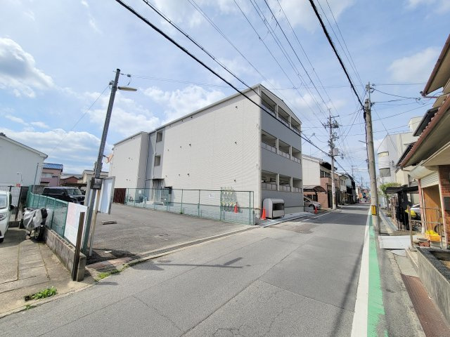 クレアール東岡町の外観