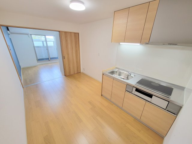 クレアール東岡町の居間・リビング