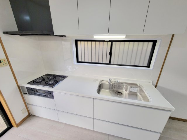 大和郡山市矢田町戸建のキッチン