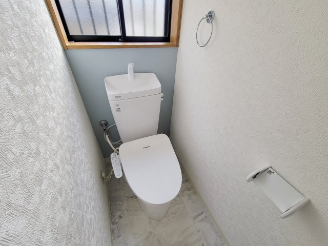 大和郡山市矢田町戸建のトイレ
