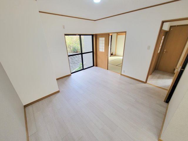 大和郡山市矢田町戸建の居間・リビング