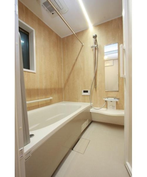 【中古戸建】向日市森本町薮路「向日町駅」3LDKの浴室