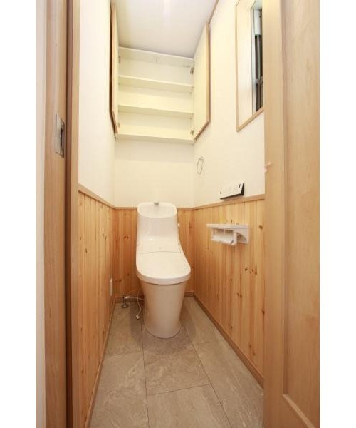 【中古戸建】向日市森本町薮路「向日町駅」3LDKのトイレ