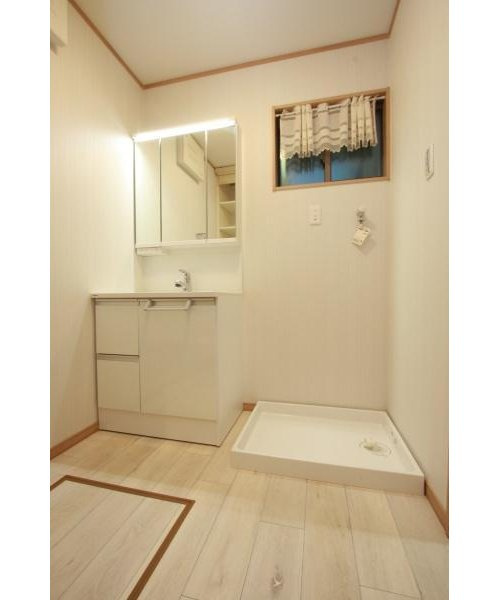 【中古戸建】向日市森本町薮路「向日町駅」3LDKの洗面所