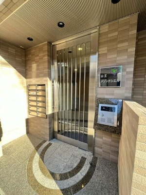 【エントランス】 | 山王メゾンドシエル