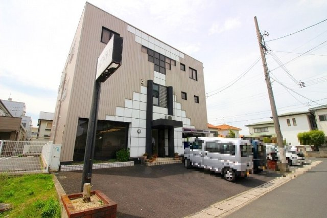 安来町鉄骨造３階建建店舗付住宅の外観|店舗付三階建住宅となっております。