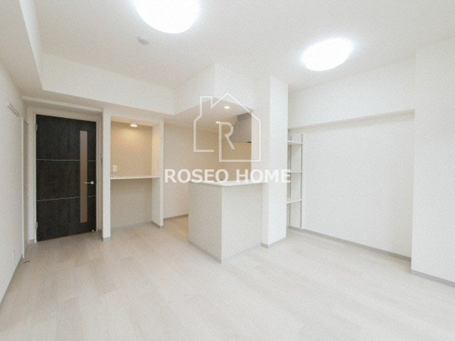 ラクスーTの居間・リビング