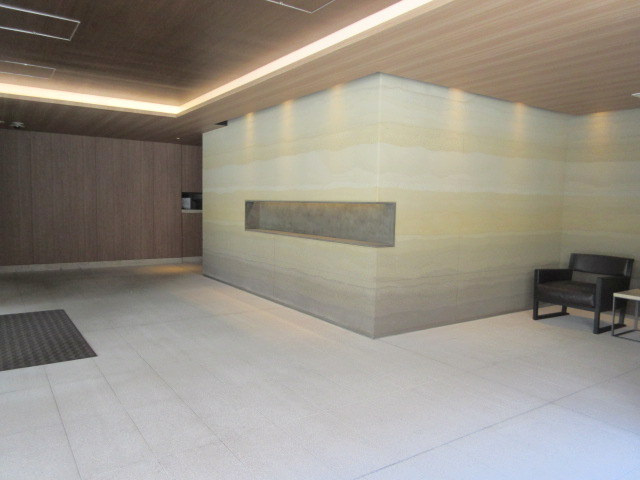 アトラス荻窪のロビー|★間接照明付き、迎賓の心を込めたエントランスホール★