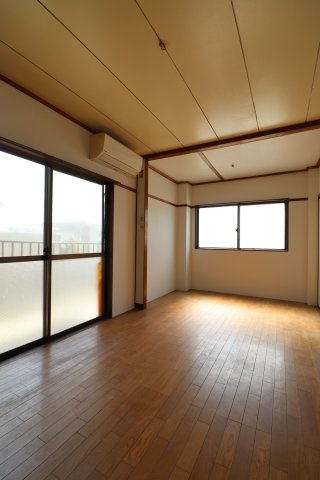 福永コーポの洋室
