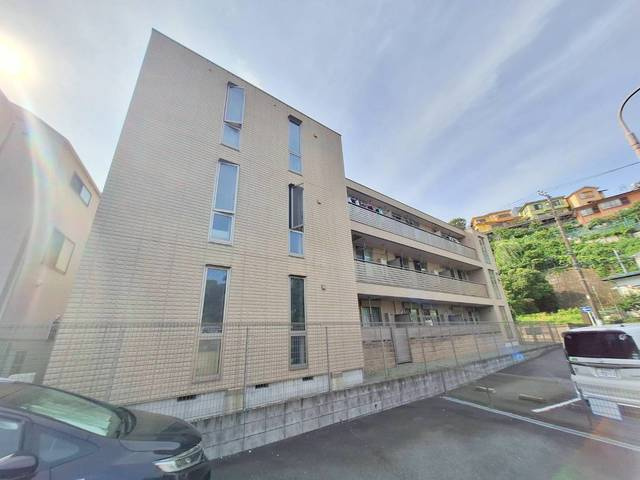 フェリシア霞ヶ丘の外観