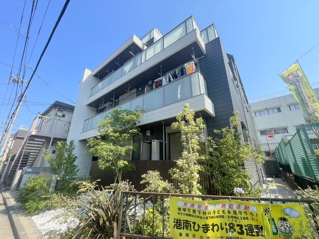 ＴＨＥ　ＧＲＥＥＮの周辺