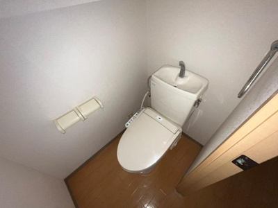 【トイレ】 | コンフォール・白梅 | シャワー付トイレ