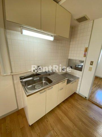 パークサイド三ツ井のキッチン