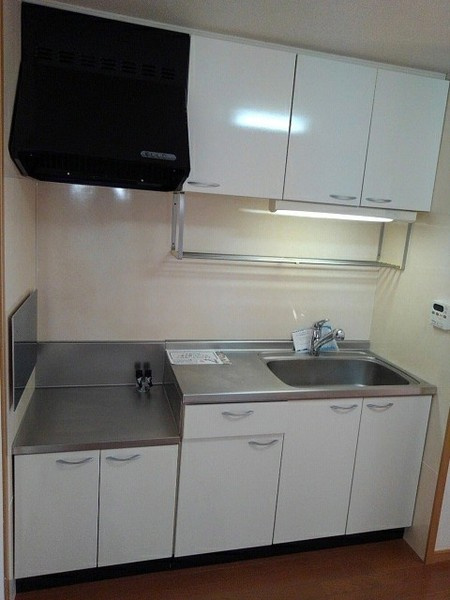 リヴァーサイド意宇４のキッチン