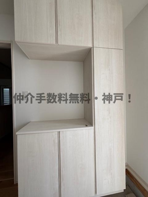 【収納】 | 神戸市垂水区神陵台７丁目　新築戸建1号地　仲介手数料無料！ | 玄関収納です