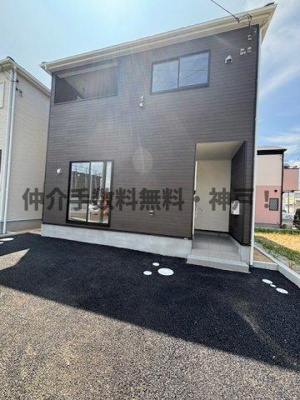 【外観】 | 明石市北王子町　新築戸建9号棟　仲介手数料無料！ | 建物外観を気になさる方へ、見た目の良い物件です