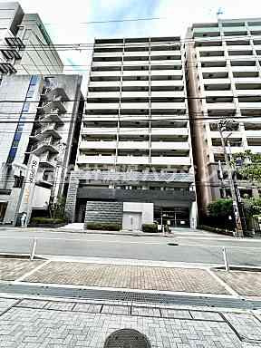S-RESIDENCE江坂の外観