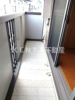 【バルコニー】 | ロジュマンF・K | バルコニーからの眺めを楽しみながら食事をしませんか