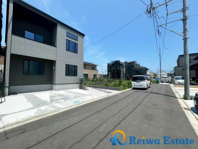 新築戸建　高座郡寒川町田端の前面道路含む現地写真