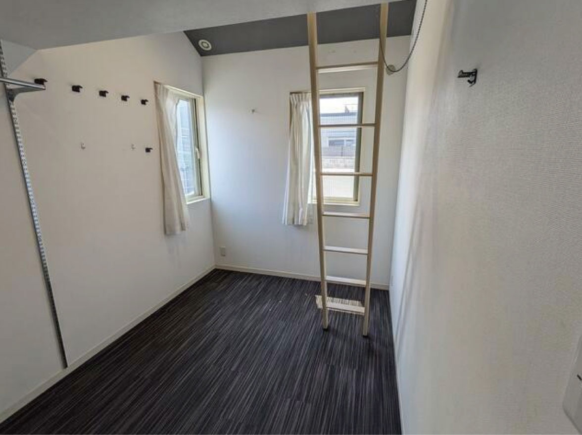 西院清水町のその他|ロフト付き洋室です♪