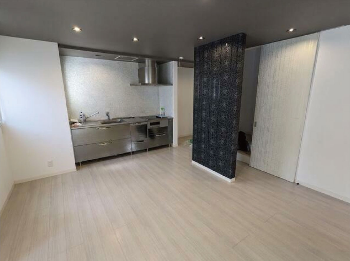 西院清水町の居間・リビング|１６．８帖のＬＤＫです♪