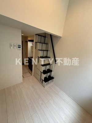 【居間・リビング】 | アーバンヴィラ久が原 | こちらのリビングで趣味の時間をお楽しみください