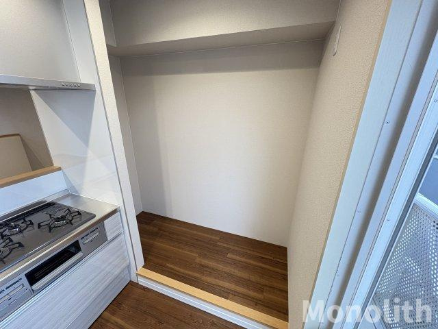 坂の久保ハイツD棟の独立洗面台