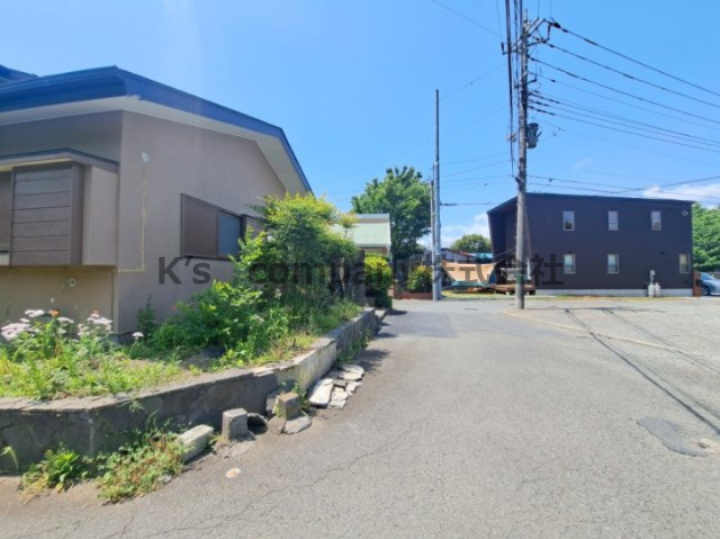 茅ヶ崎市堤　売地の前面道路含む現地写真|前面道路の様子です◇