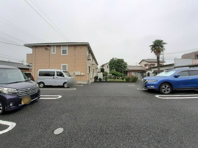 【駐車場】 | サニーサイド　スクエア | 駐車場があるので、車を買う予定の方も安心です