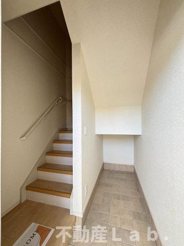 ｓｕｎｌｉｔ　御幸Ｂの玄関