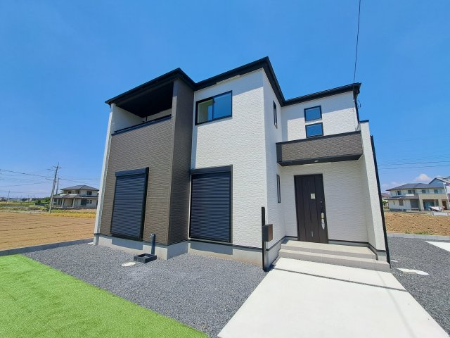 新築　太田市岩松町　GRAFARE　１号棟の外観|現地写真　完成しました！ご内覧等、お気軽にお問合せください♪　							

