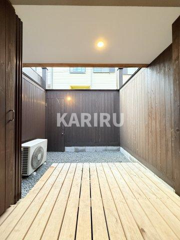 大宮5丁目長屋　E棟のバルコニー