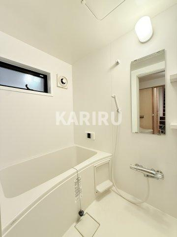 大宮5丁目長屋　E棟の浴室